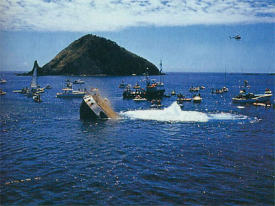 controlled sinking of the rainbow warrior
