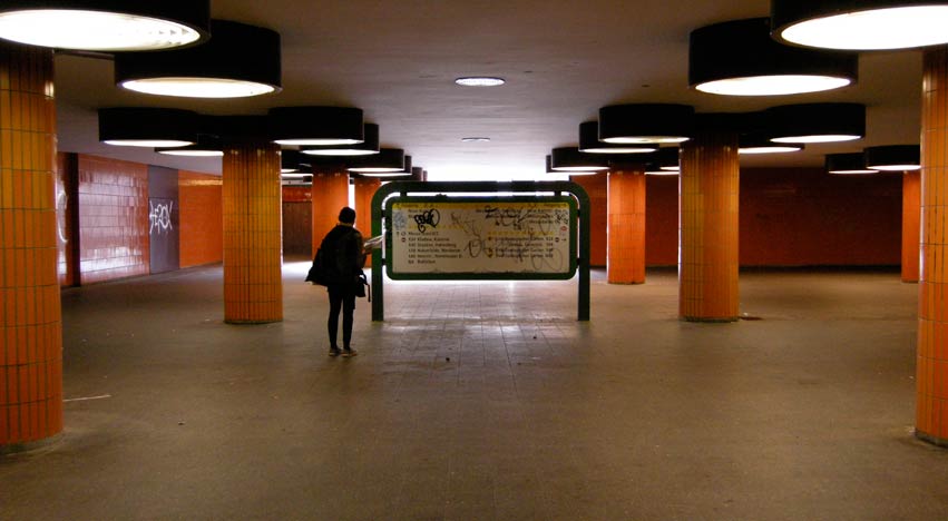 berlin underground passage