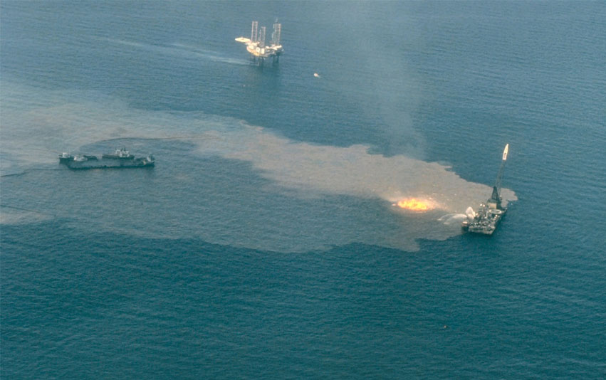 Ixtoc I oil well blowout after the platform Sedco 135 burns and sinks. Src: NOAA